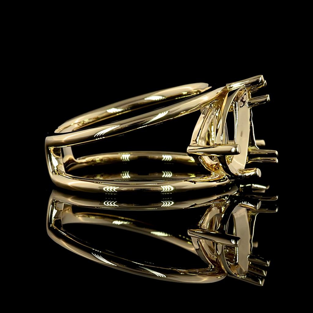 4.34 Cts 14k Yellow Gold Asscher Shape Special Ring - Image 2