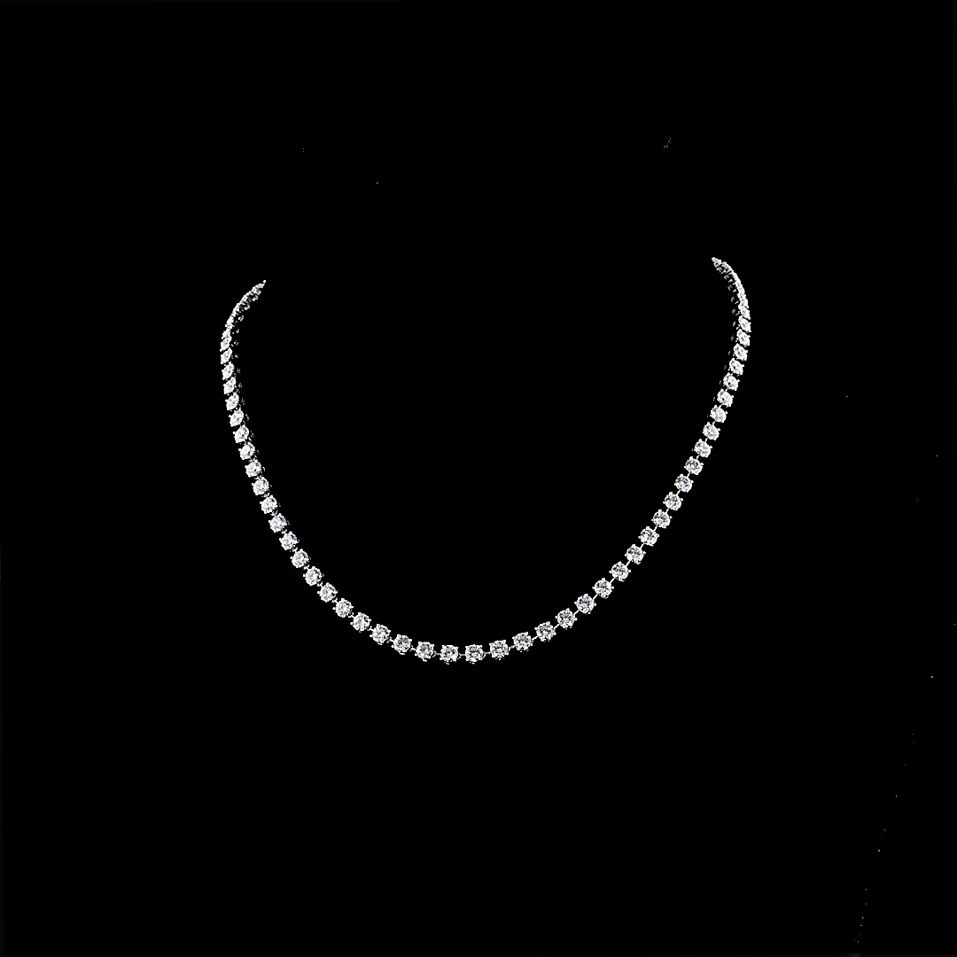 11.24 Cts Platinum Round Shape Station Necklace - Video