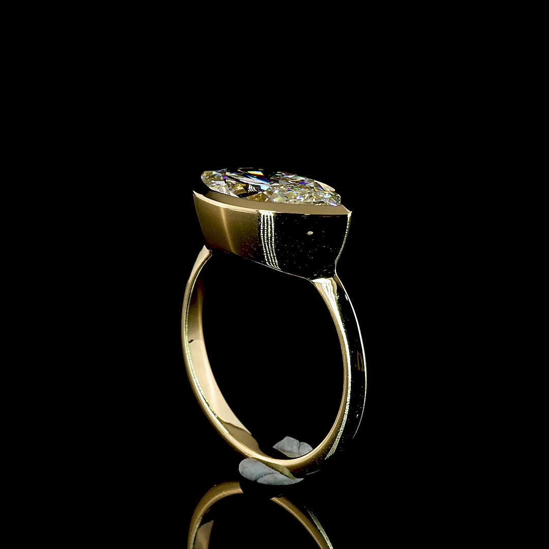 3.04 Cts 14k Yellow Gold Marquise Shape Solitaire Ring - Image 2