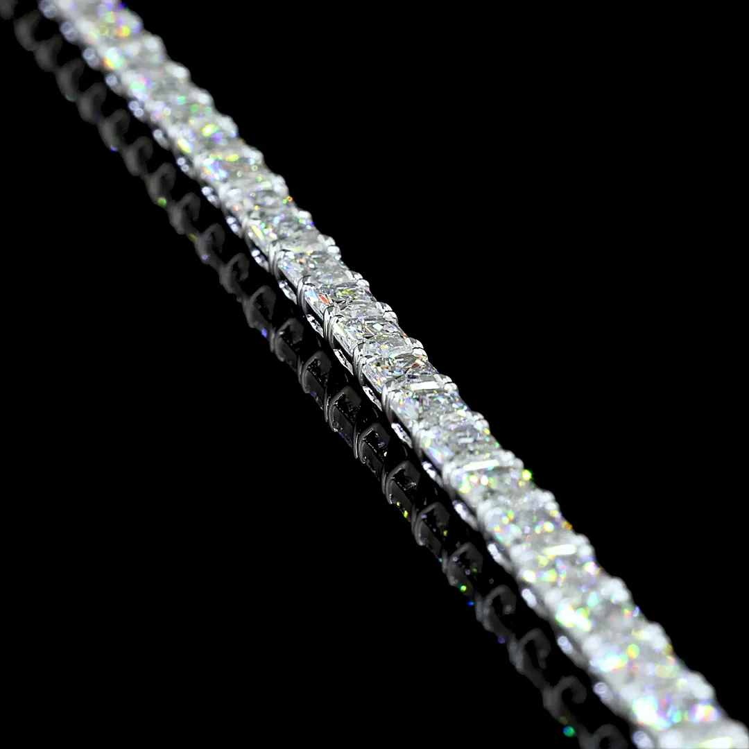 10.13 Cts 14k White Gold Radiant Shape Tennis Bracelet - Image 2
