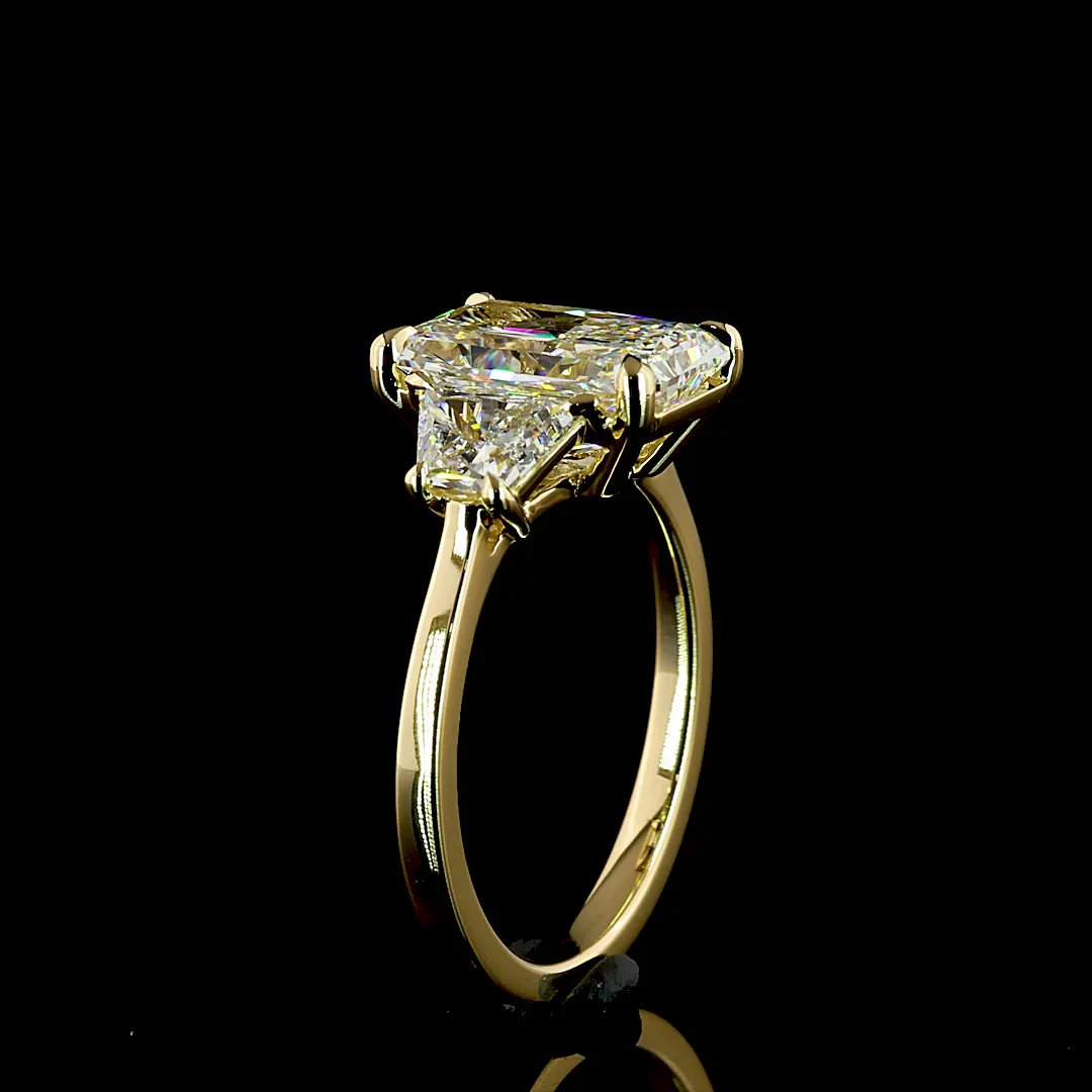 4.15 Cts 14k Yellow Gold Radiant Shape 3 Stones Ring - Image 4