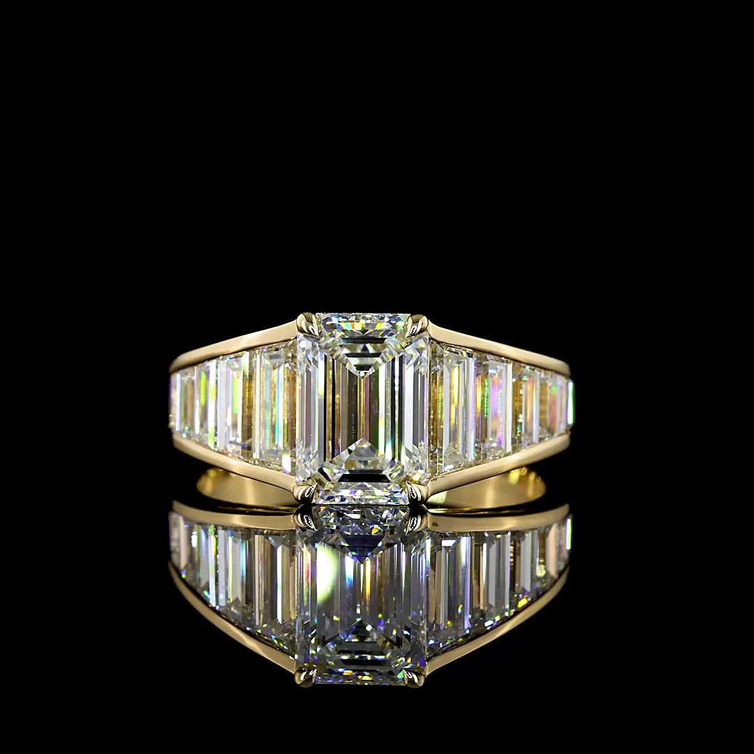 4.45 Cts 14k Yellow Gold Emerald Shape Special Ring - Video