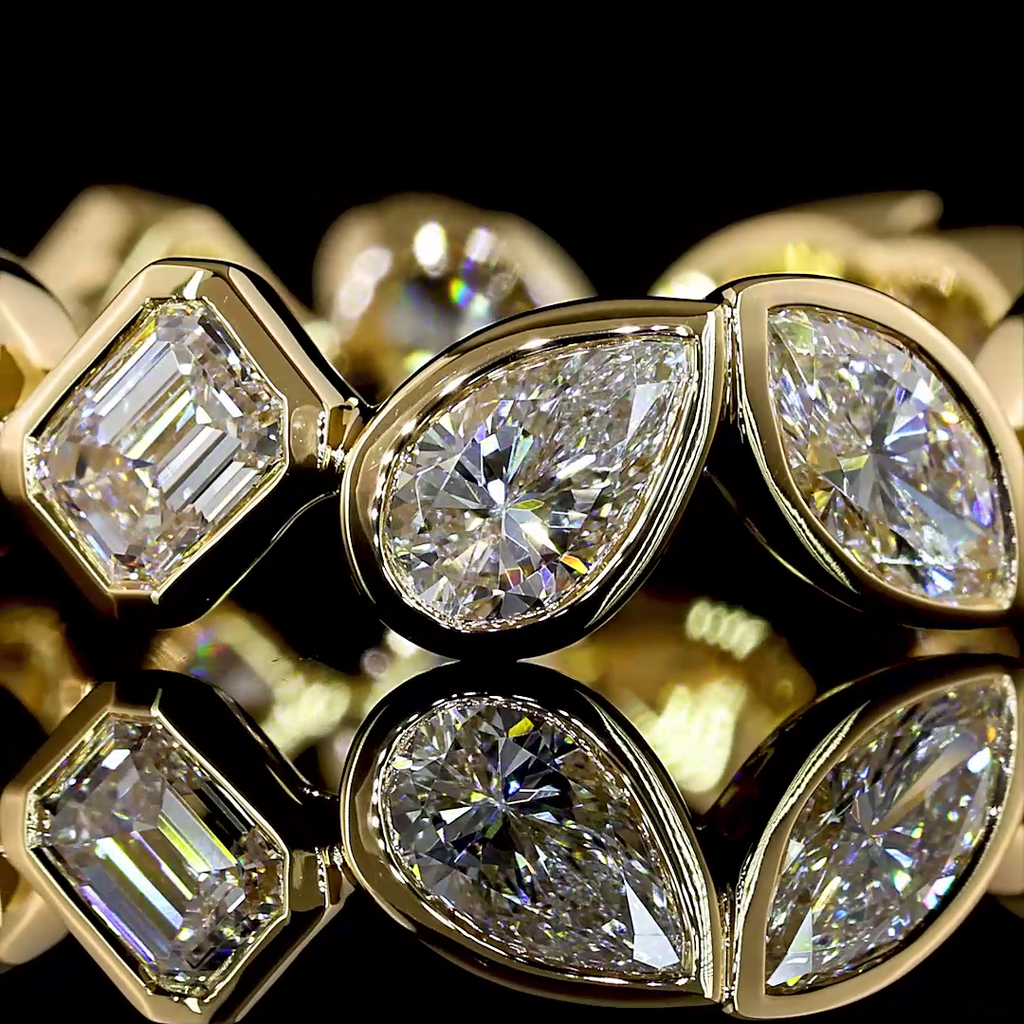 2.6 Cts 18k Yellow Gold Mix Shape Eternity Band Eternity Band - Image 3