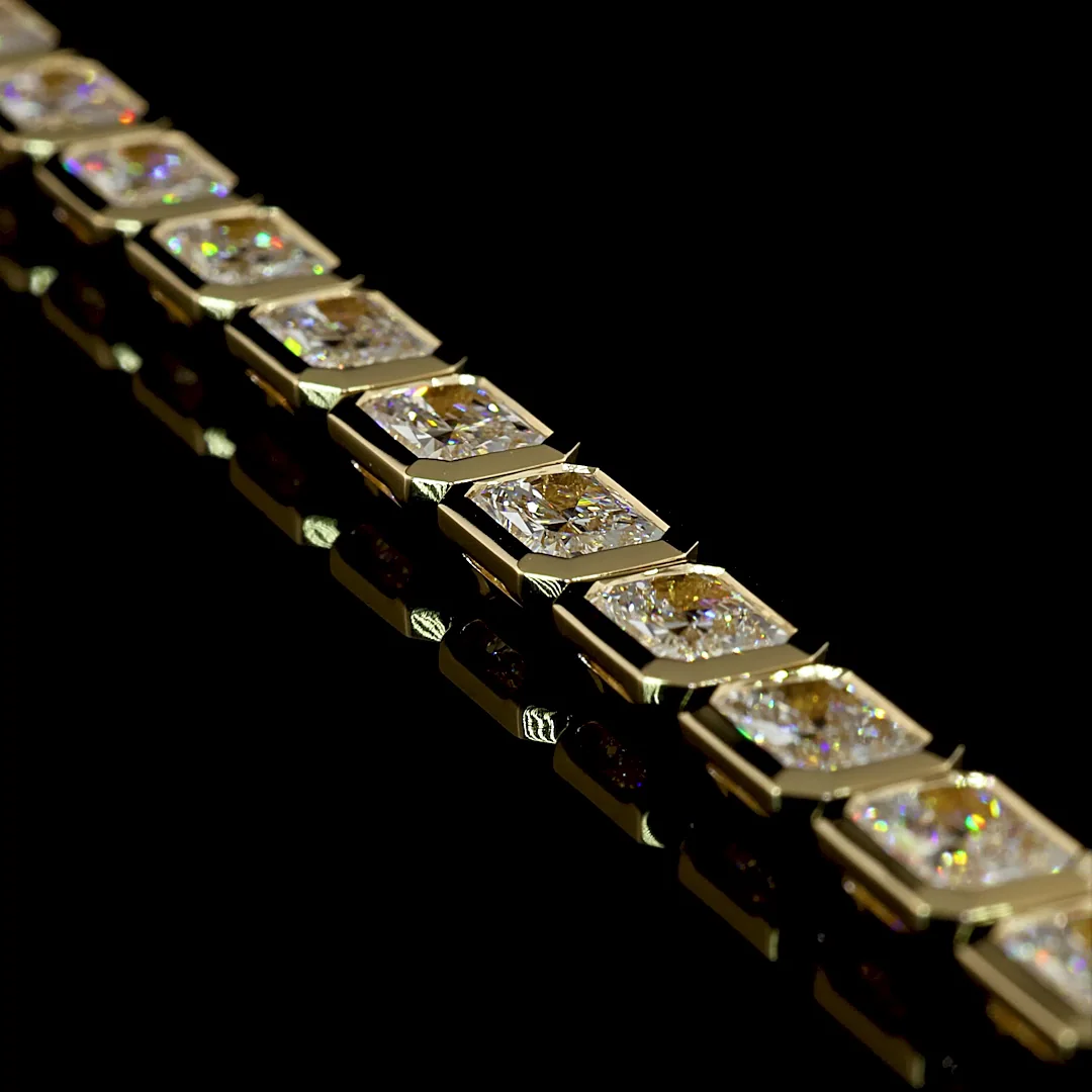 17.34 Cts 14k Yellow Gold Radiant Shape Tennis Bracelet - Image 2