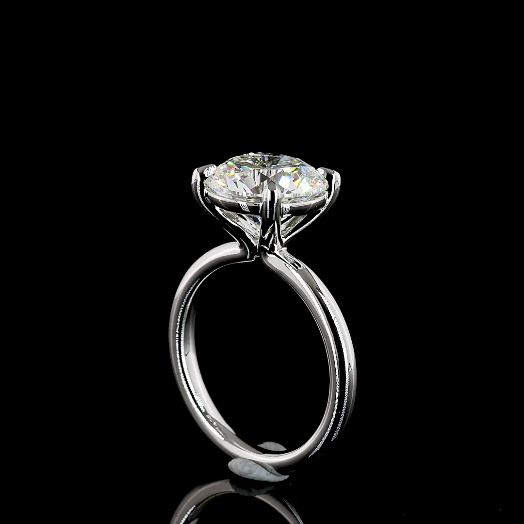 4.25 Cts Platinum Round Shape Solitaire Ring - Image 2