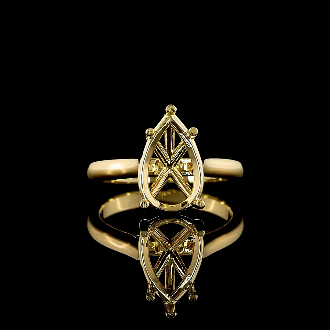 0 Cts 18k Yellow Gold Oval Shape Solitaire Ring - Video