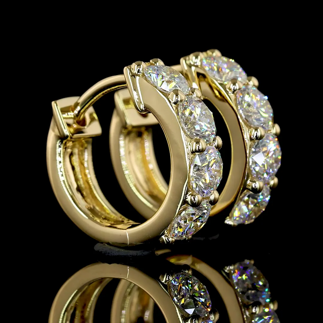 0.83 Cts 14k Yellow Gold Round Shape Huggies Earring - Video