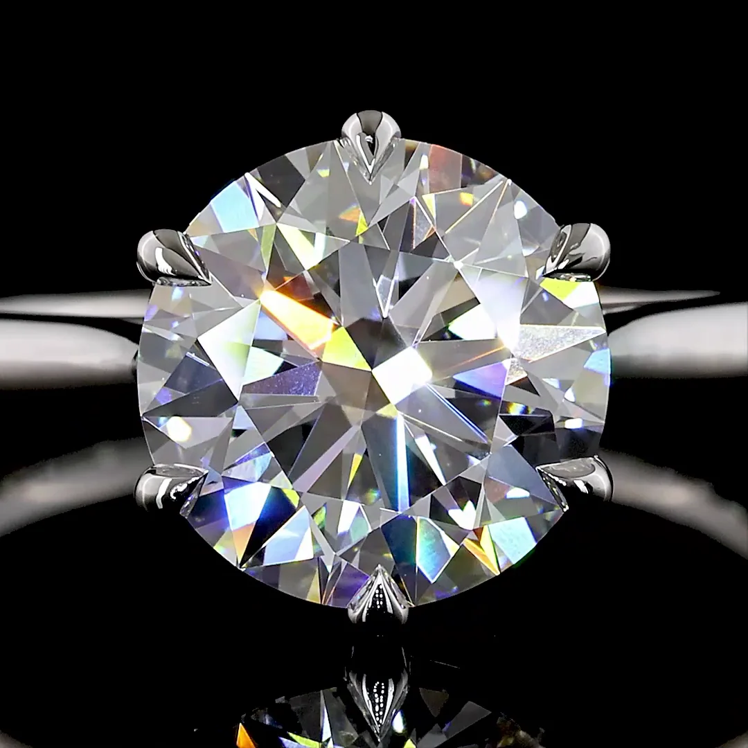 2.55 Cts Platinum Round Shape Solitaire Ring - Image 3