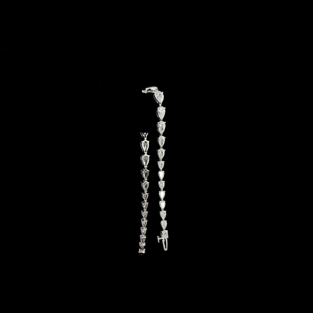 8.61 Cts 14k White Gold Pear Shape Tennis Bracelet - Image 3