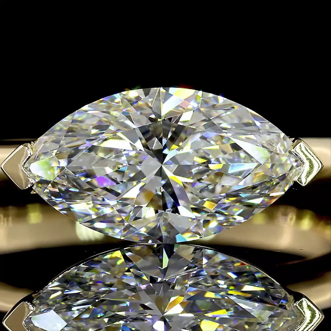 1.5 Cts 14k Yellow Gold Marquise Shape Solitaire Ring - Image 3