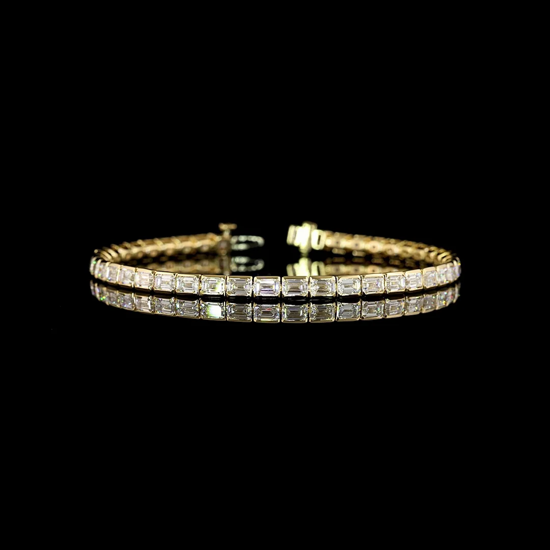 8.58 Cts 14k Yellow Gold Emerald Shape Tennis Bracelet - Video