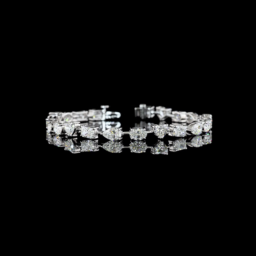 11 Cts 14k White Gold Mix Shape Station Bracelet - Video