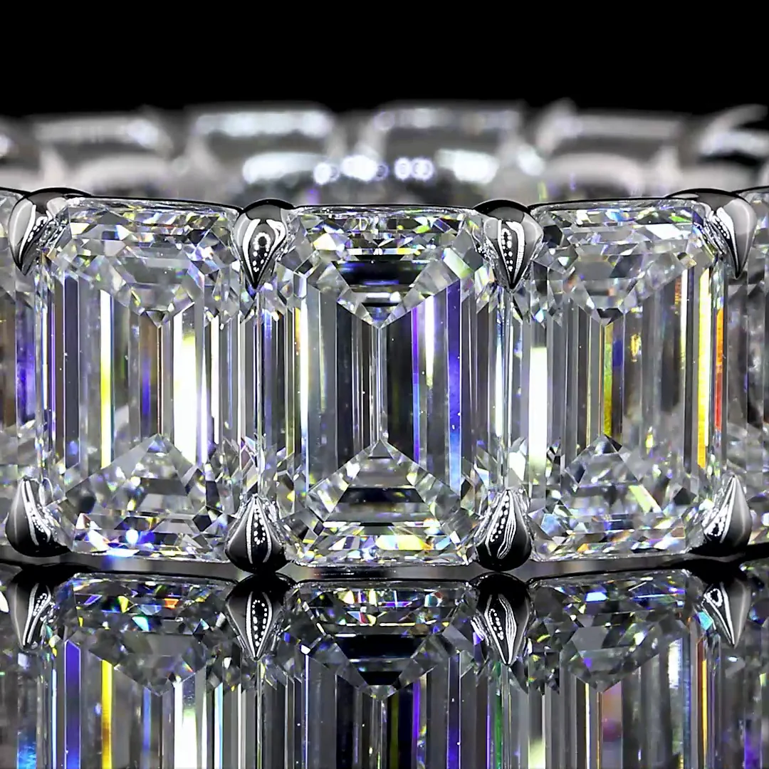 13.56 Cts 14k White Gold Emerald Shape Eternity Band Eternity Band - Image 3