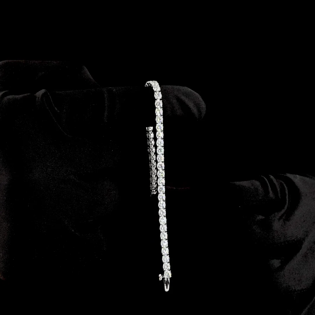 7.02 Cts 14k White Gold Round Shape Tennis Bracelet - Image 3