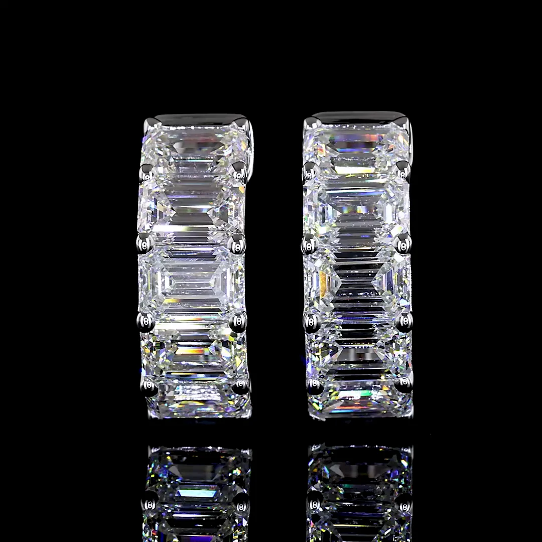 3.2 Cts 14k White Gold Emerald Shape Huggies Earring - Video