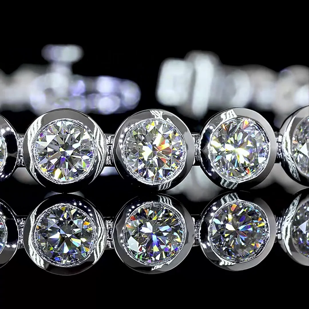 9.9 Cts 14k White Gold Round Shape Tennis Bracelet - Image 2