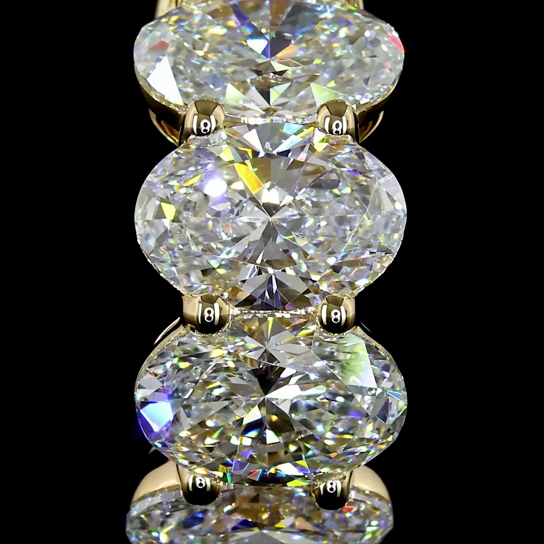 3.62 Cts 14k Yellow Gold Oval Shape Huggies Earring - Image 3