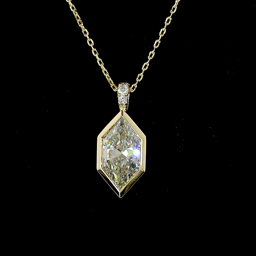 2.54 Cts 14k Yellow Gold Antique Marquise Shape Pendant Pendant - Image 3