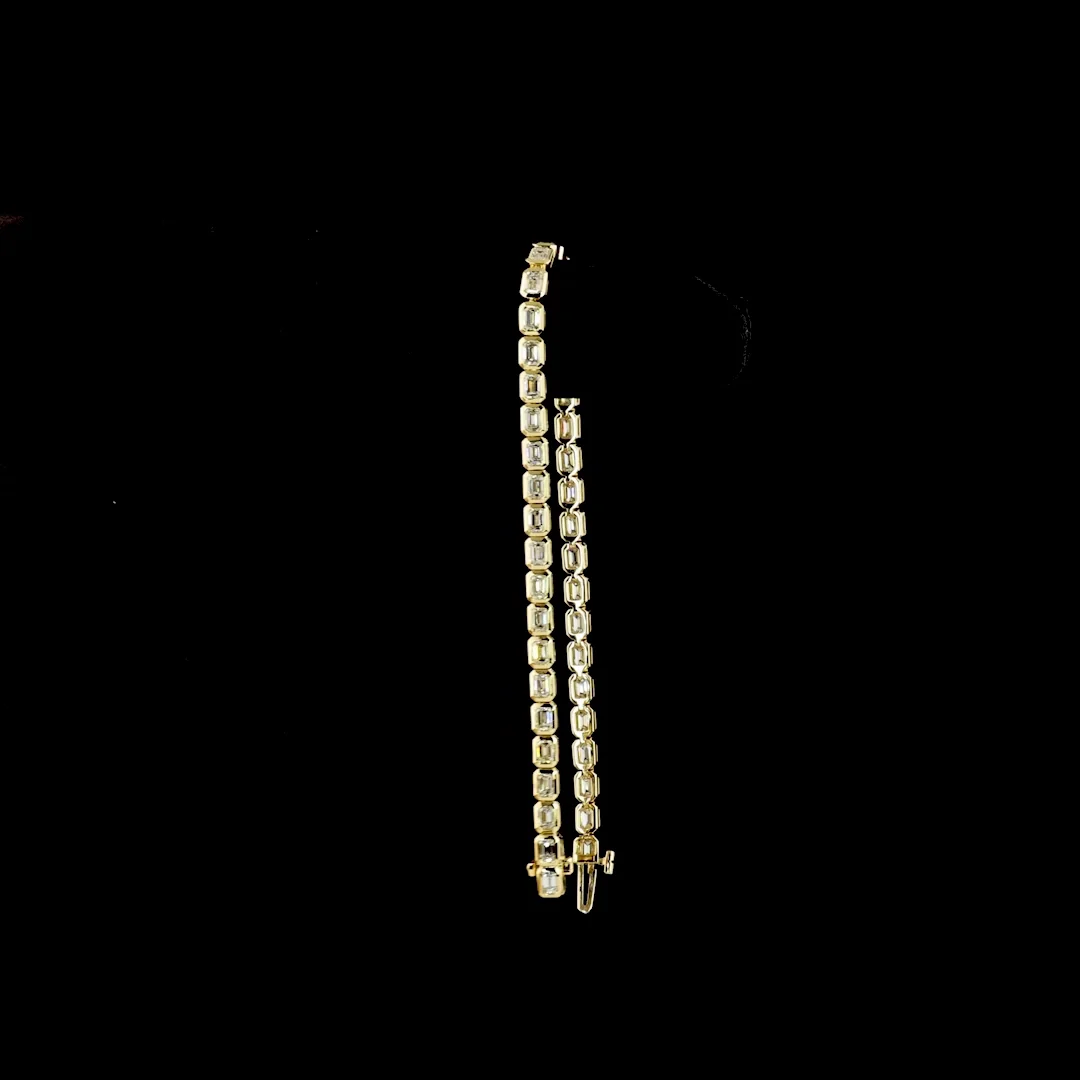 3.86 Cts 14k Yellow Gold Emerald Shape Tennis Bracelet - Image 3