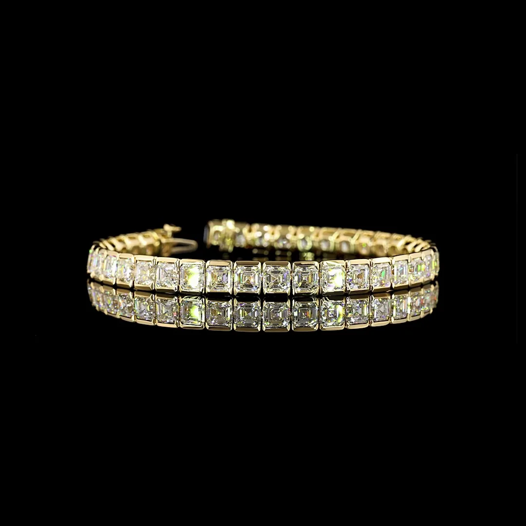 20.14 Cts 14k Yellow Gold Asscher Shape Tennis Bracelet - Video