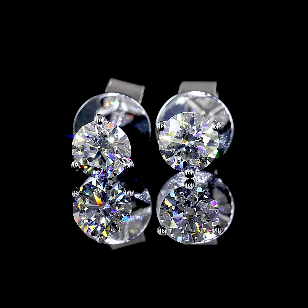 0.49 Cts 14k White Gold Round Shape Martini Earring - Video