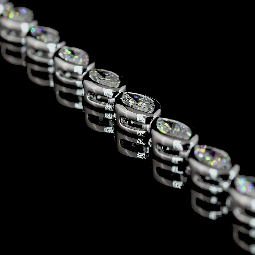 11.1 Cts 18k White Gold Marquise Shape Tennis Necklace - Image 4