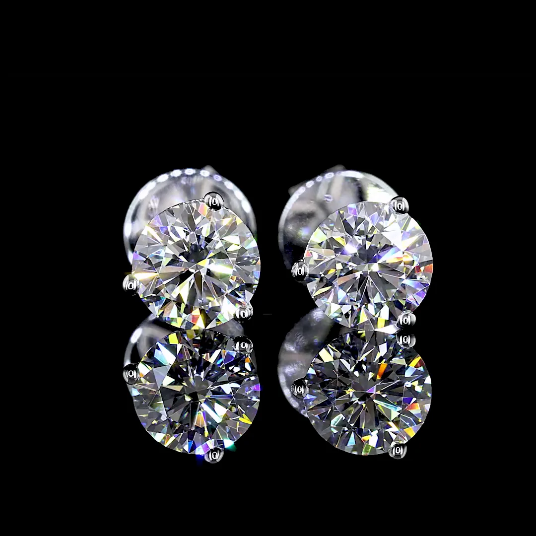 0.99 Cts 14k White Gold Round Shape Martini Earring - Video