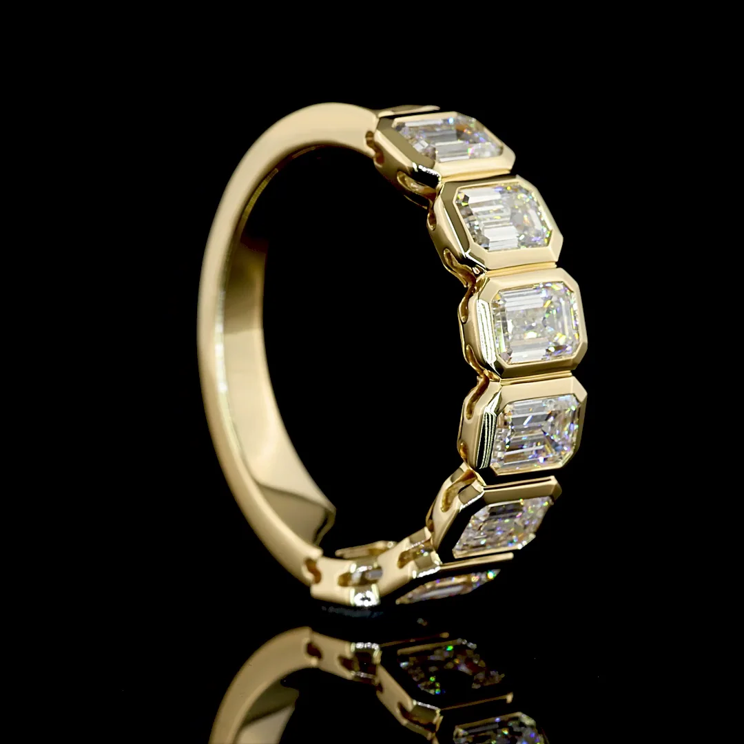 1.99 Cts 14k Yellow Gold Emerald Shape 7 Stones Eternity Band - Image 2