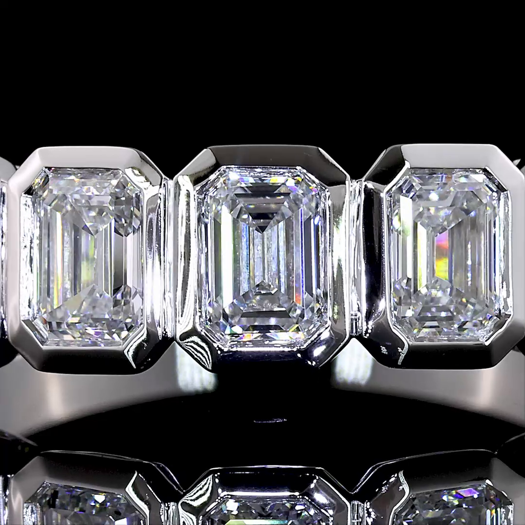 1.93 Cts 14k White Gold Emerald Shape 7 Stones Eternity Band - Image 3