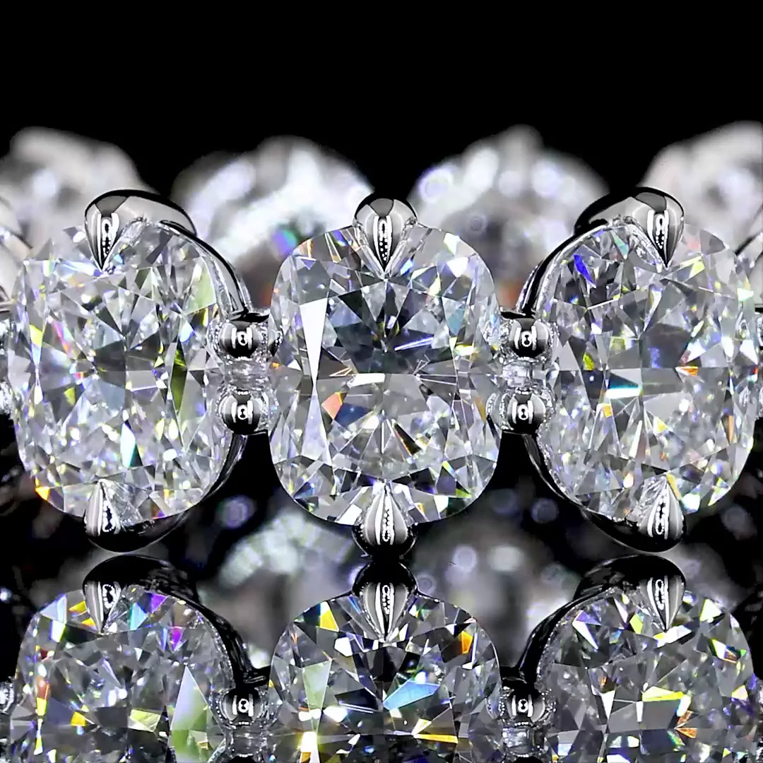 4.74 Cts 14k White Gold Cushion Brilliant Shape Eternity Band Eternity Band - Image 3