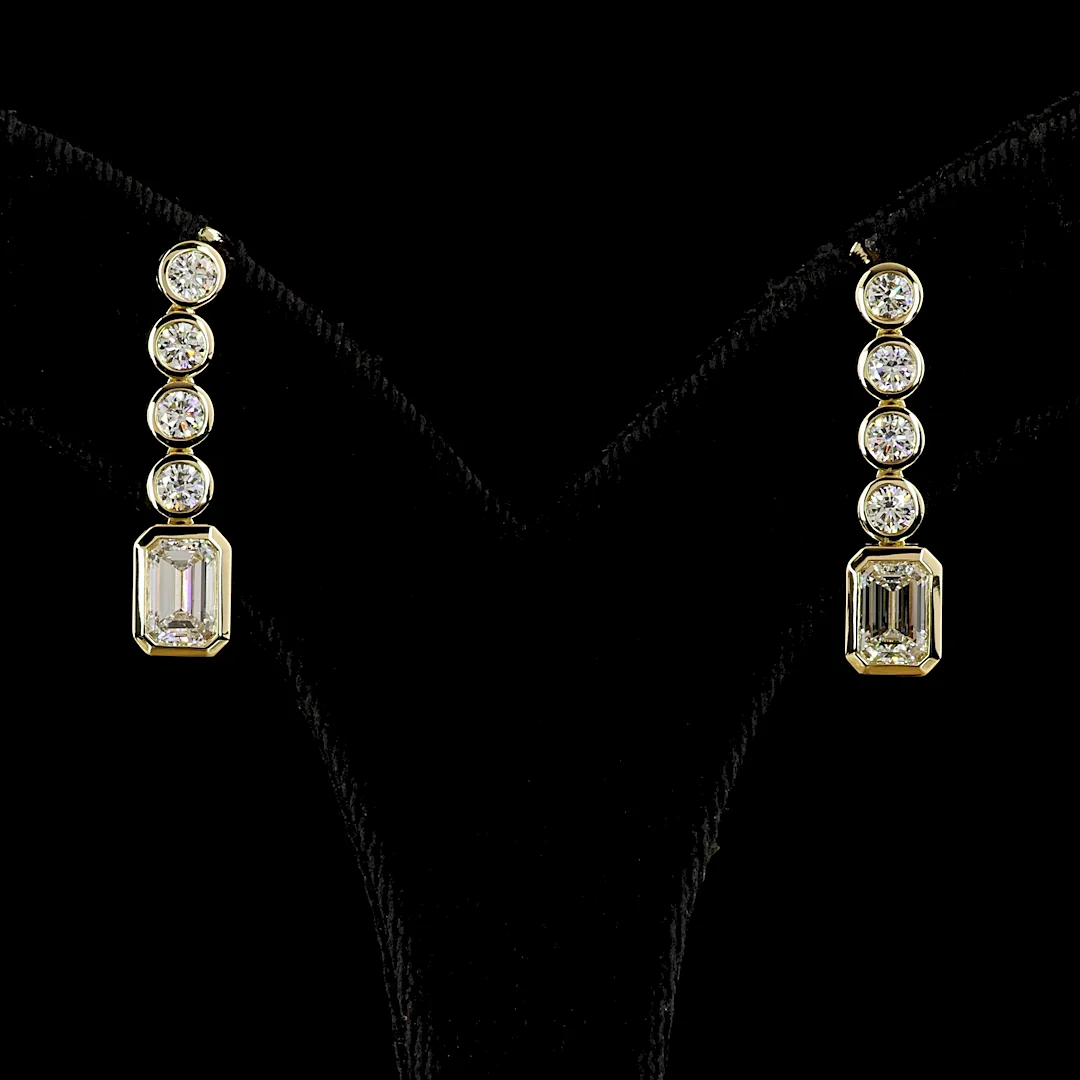 2.55 Cts 14k Yellow Gold Mix Shape Hanging Earring - Video