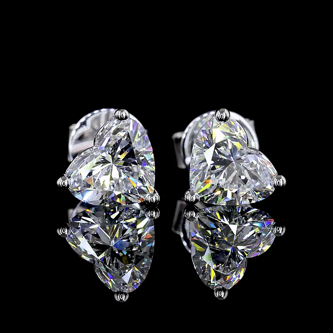 1.46 Cts 14k White Gold Heart Shape Studs Earring - Video