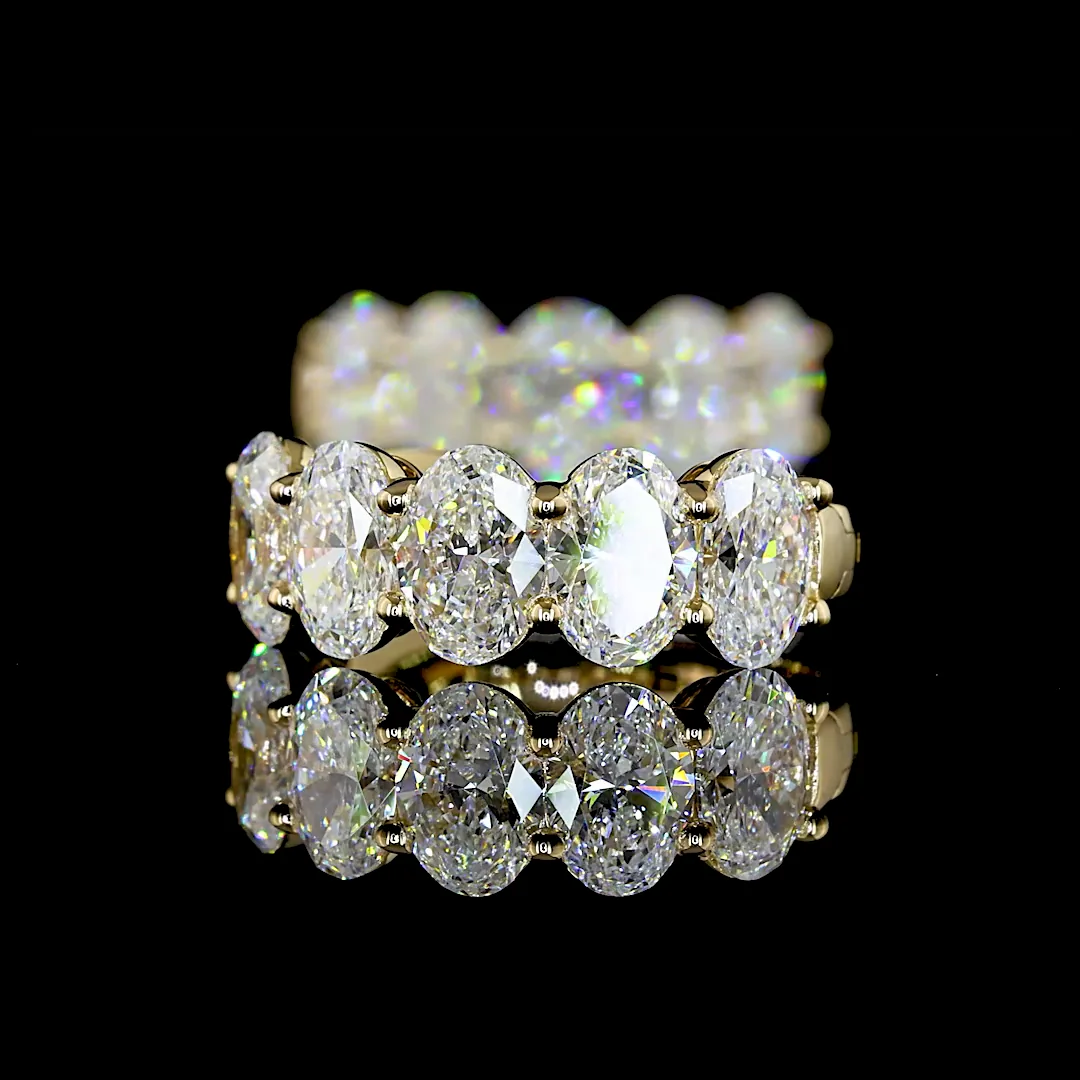 2.08 Cts 14k Yellow Gold Oval Shape Huggies Earring - Image 4