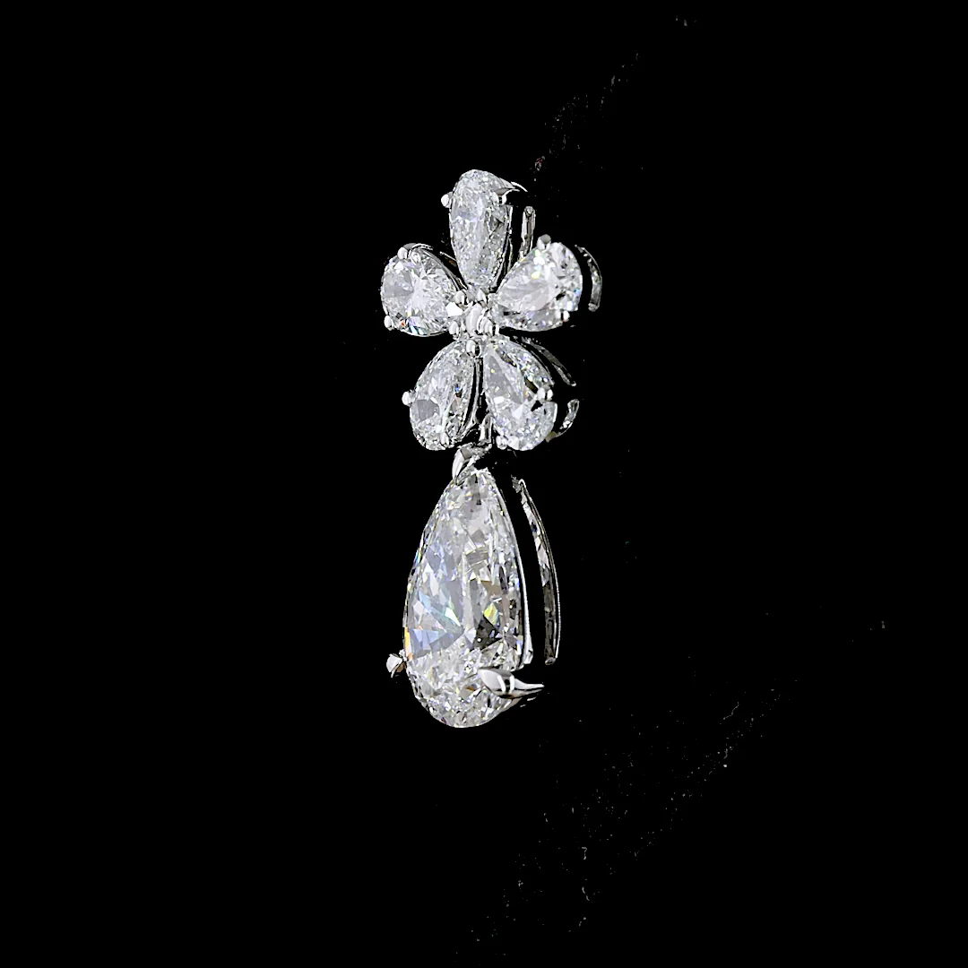1.92 Cts 14k White Gold Pear Shape Hanging Earring - Image 4
