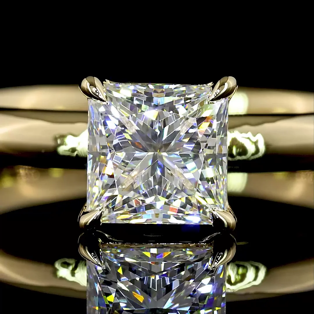 1.05 Cts 14k White Gold Princess Shape Solitaire Ring - Image 3