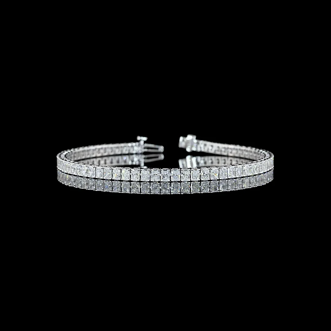 6.33 Cts 14k White Gold Radiant Shape Tennis Bracelet - Video