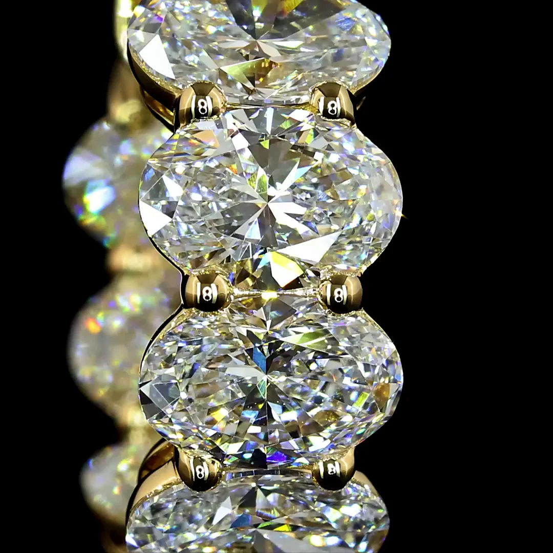 4.03 Cts 14k Yellow Gold Oval Shape Huggies Earring - Image 3