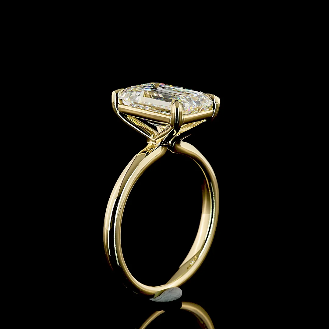 4.01 Cts 14k Yellow Gold Emerald Shape Solitaire Ring - Image 4