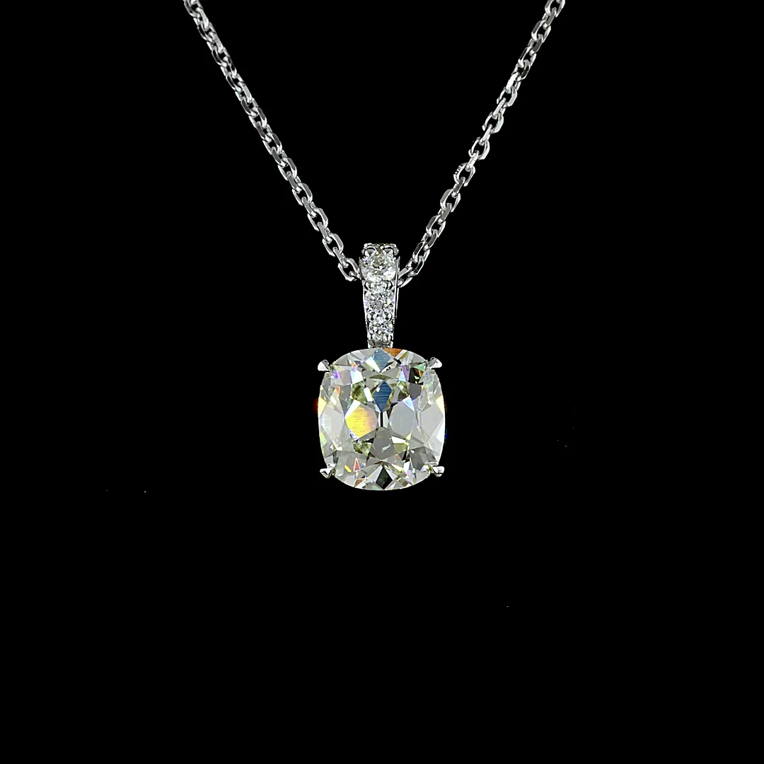 1.57 Cts 14k White Gold Antique Cushion Shape Pendant Pendant - Image 3