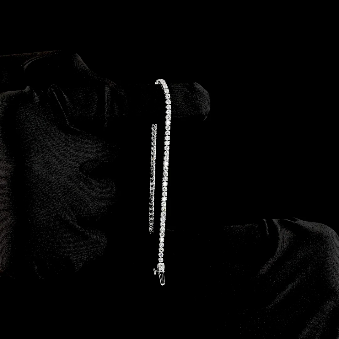 2.74 Cts 14k White Gold Round Shape Tennis Bracelet - Image 3