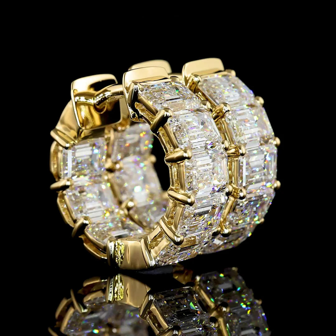 4.99 Cts 14k Yellow Gold Emerald Shape Huggies Earring - Video