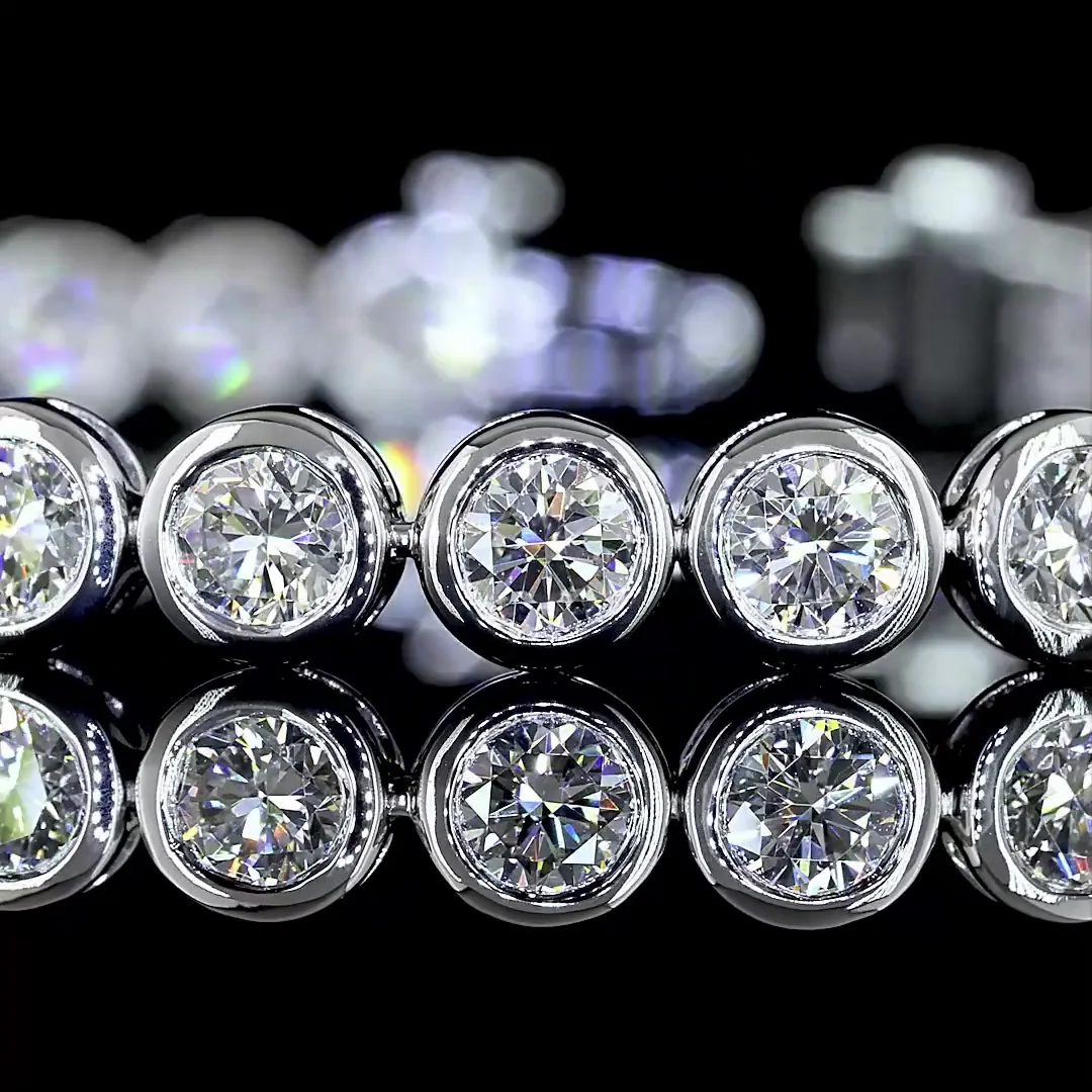 7.21 Cts 14k White Gold Round Shape Tennis Bracelet - Image 2