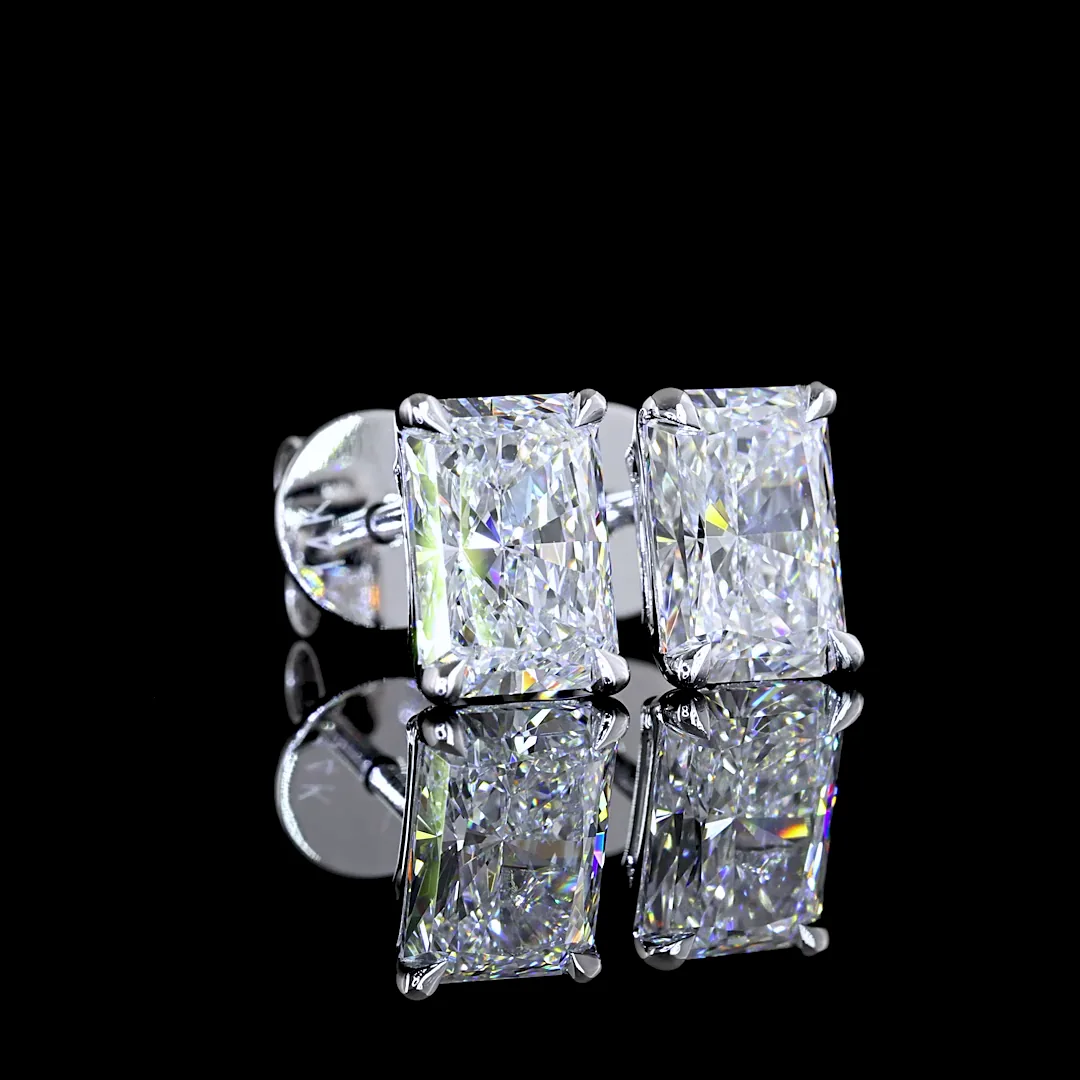 1.91 Cts 14k White Gold Radiant Shape Studs Earring - Video