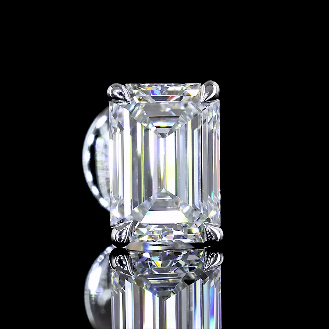 1.51 Cts 14k White Gold Emerald Shape Studs Earring - Image 3