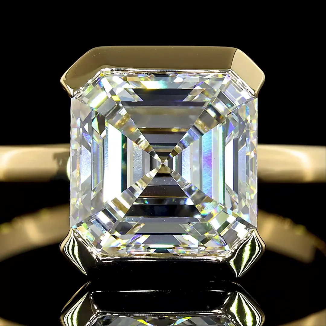 3.01 Cts 14k Yellow Gold Asscher Shape Solitaire Ring - Image 3