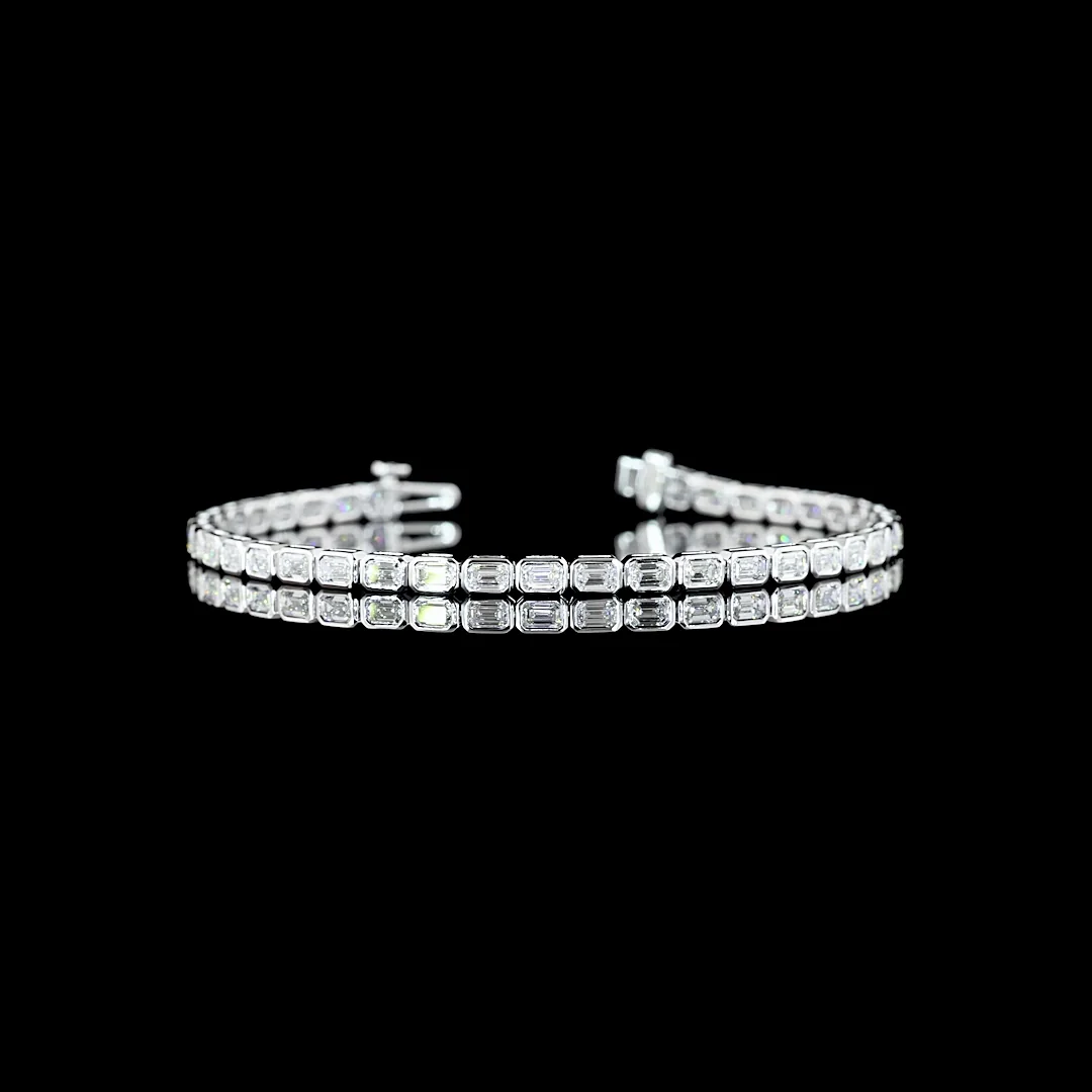 3.7 Cts 14k White Gold Emerald Shape Tennis Bracelet - Video