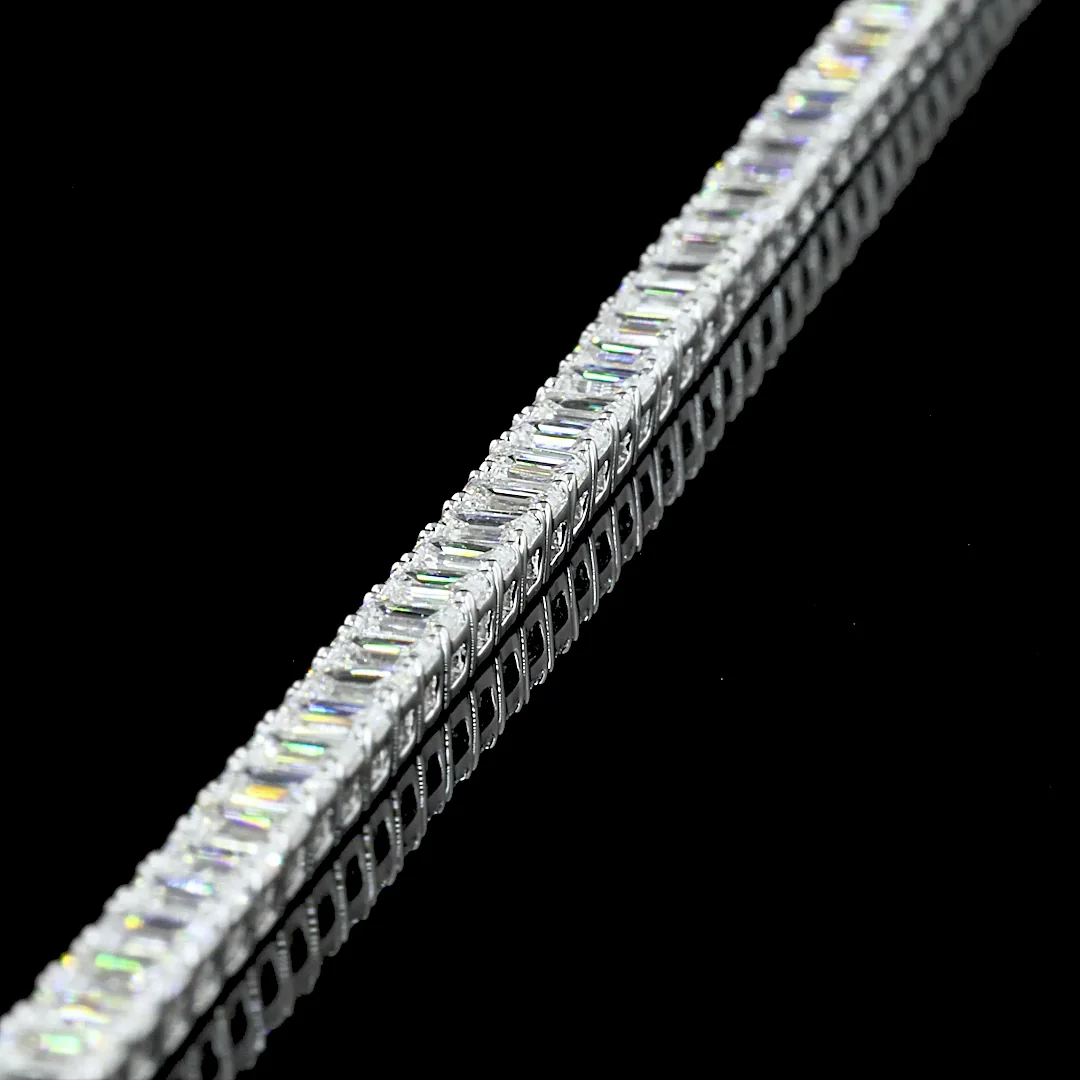 4.99 Cts 14k White Gold Emerald Shape Tennis Bracelet - Image 3