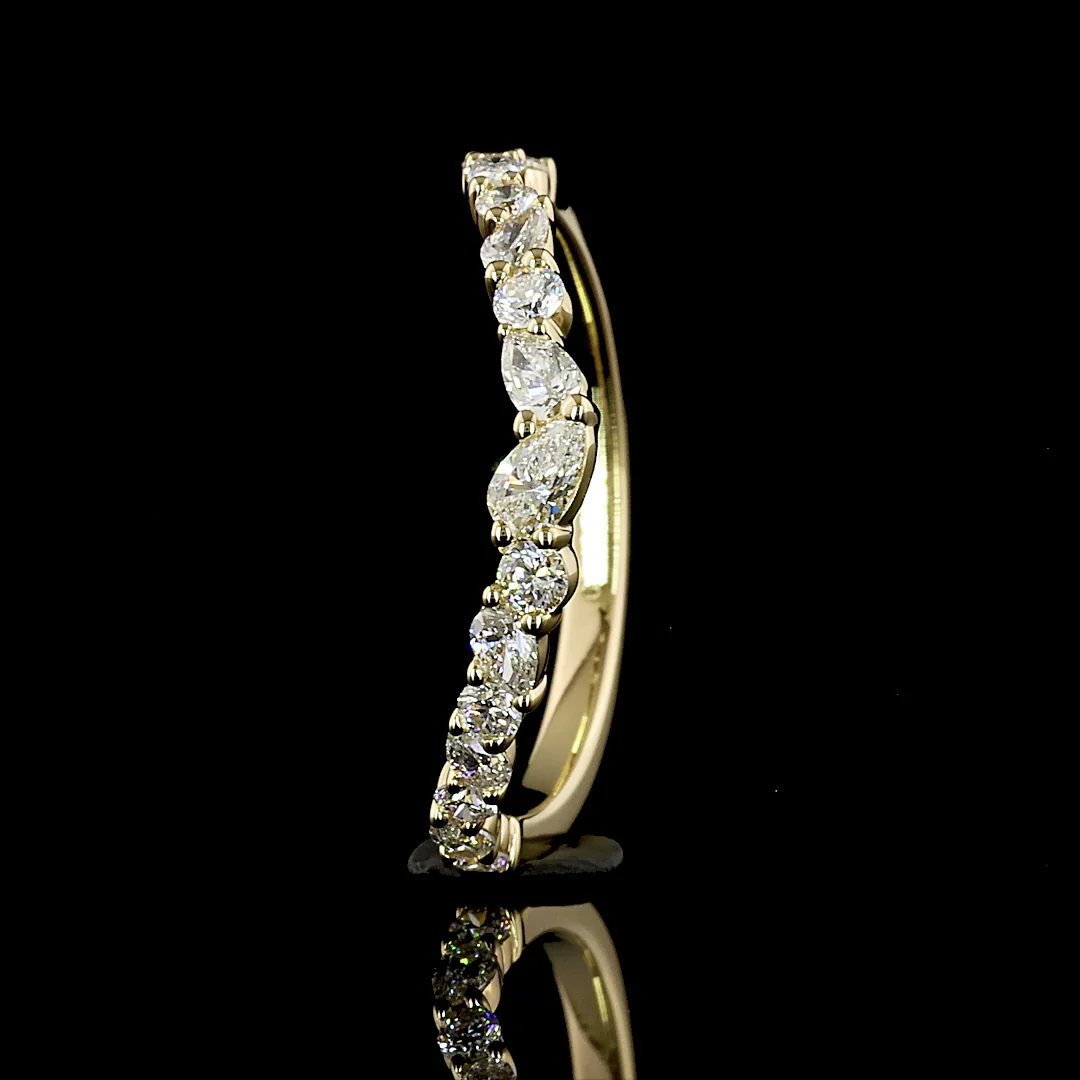 1.57 Cts 14k Yellow Gold Pear Shape Solitaire Ring - Image 3