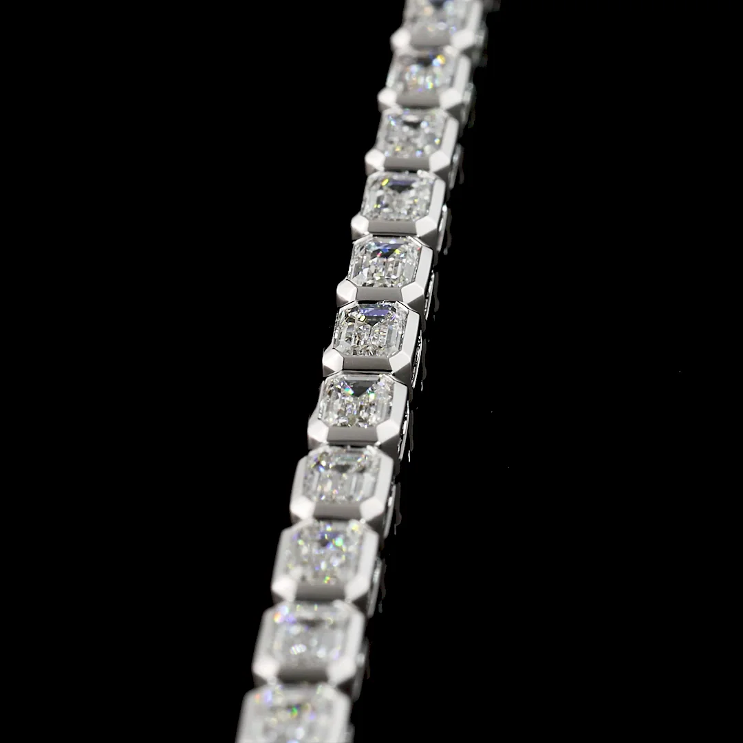 6.33 Cts 14k White Gold Emerald Shape Tennis Bracelet - Image 3