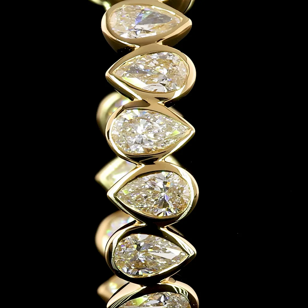 4.12 Cts 14k Yellow Gold Pear Shape C Hoops Earring - Image 4